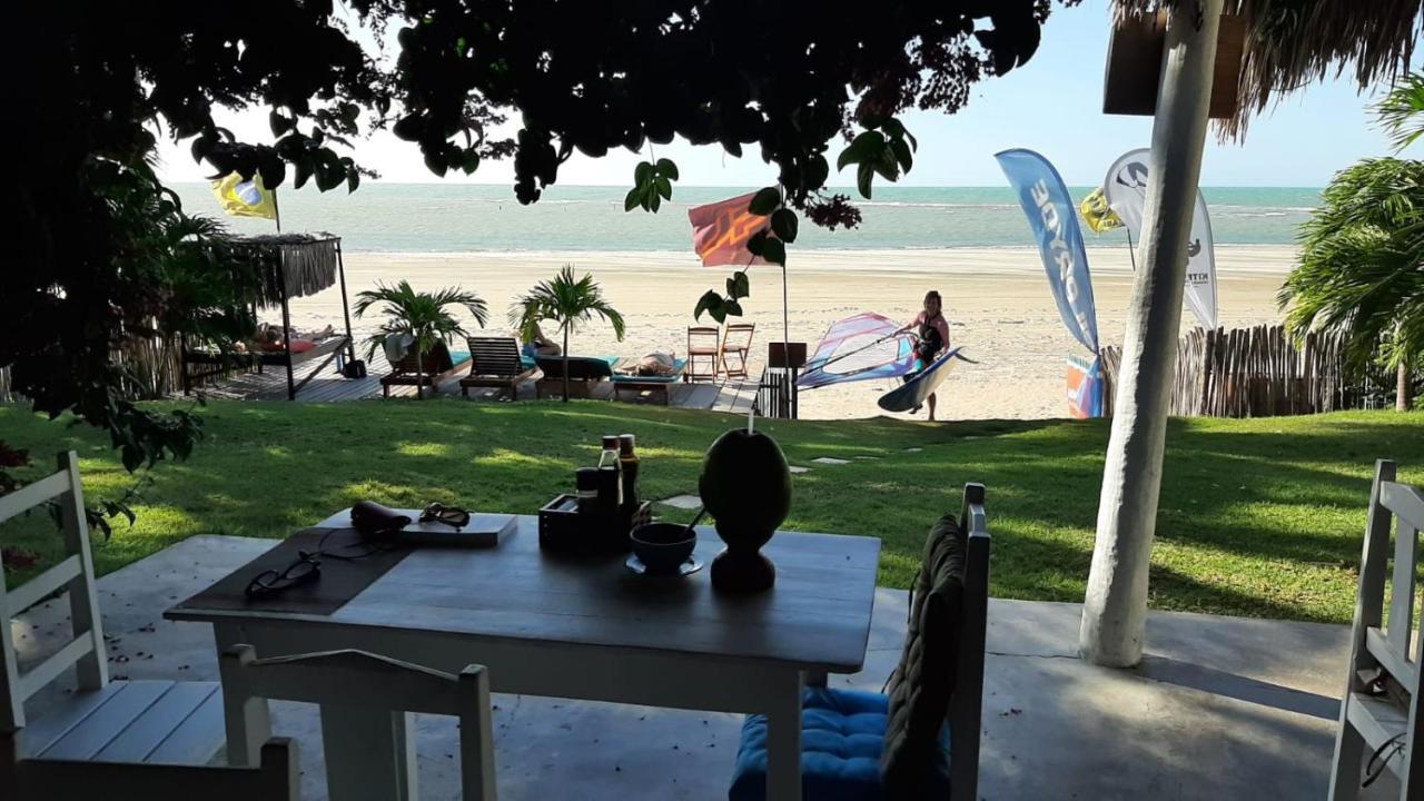 The Spot - Beachfront Sports Pousada Ікараї Екстер'єр фото